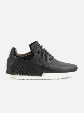ESSEutESSE Black Leather Fringe Sneakers size 36
